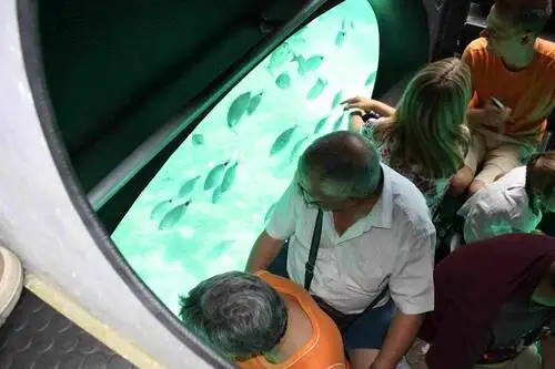 Submarino à venda