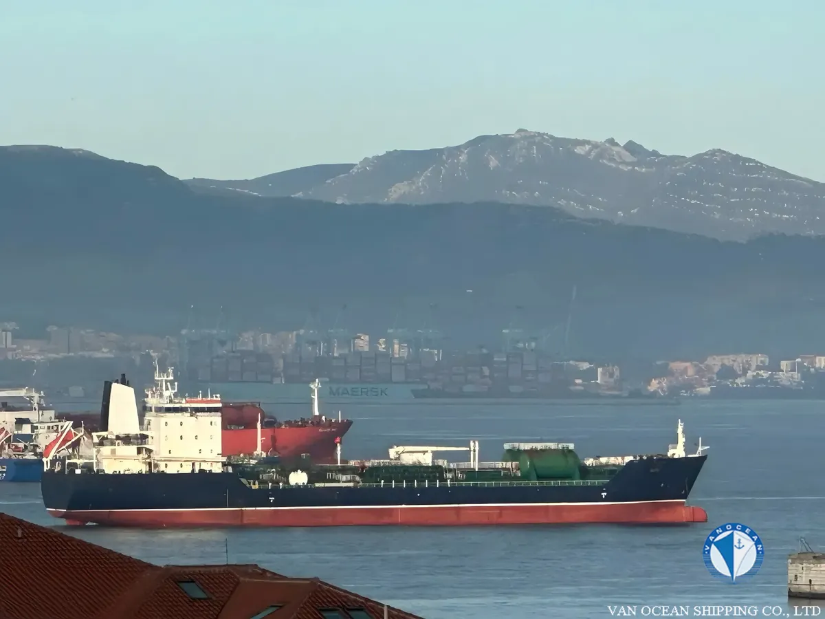 Navio-tanque de óleo/produtos químicos à venda