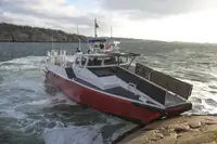 Navio de resgate à venda