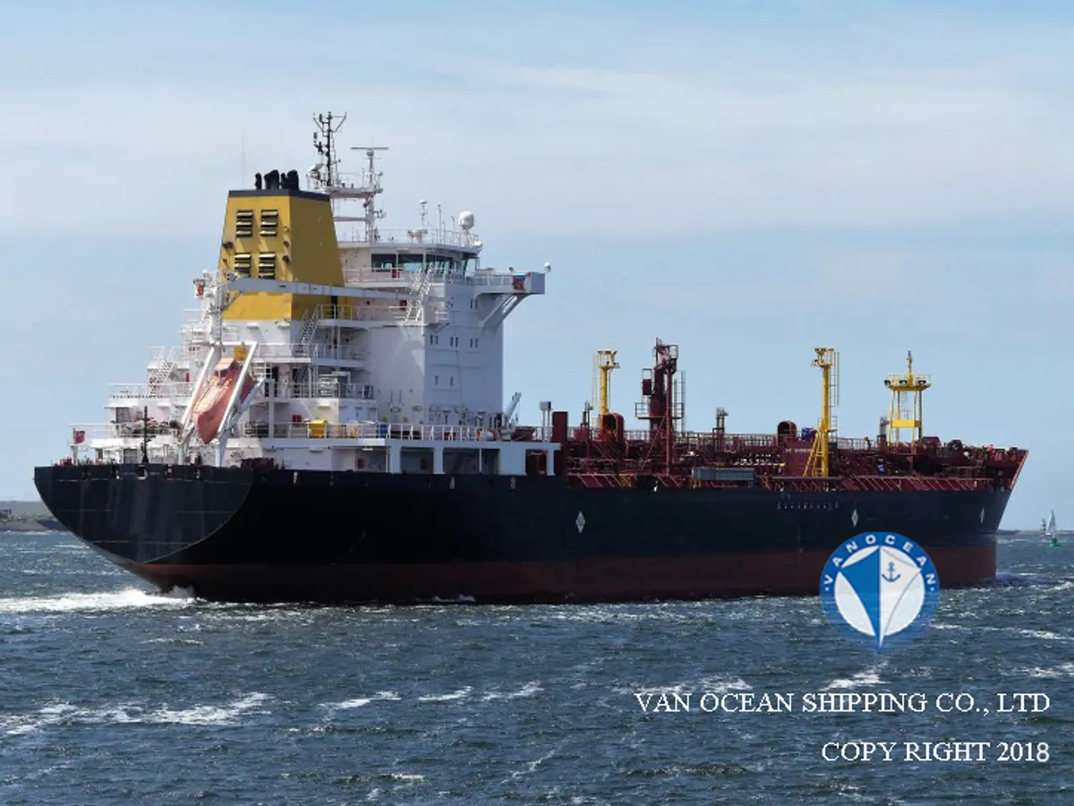 Navio-tanque de óleo/produtos químicos à venda