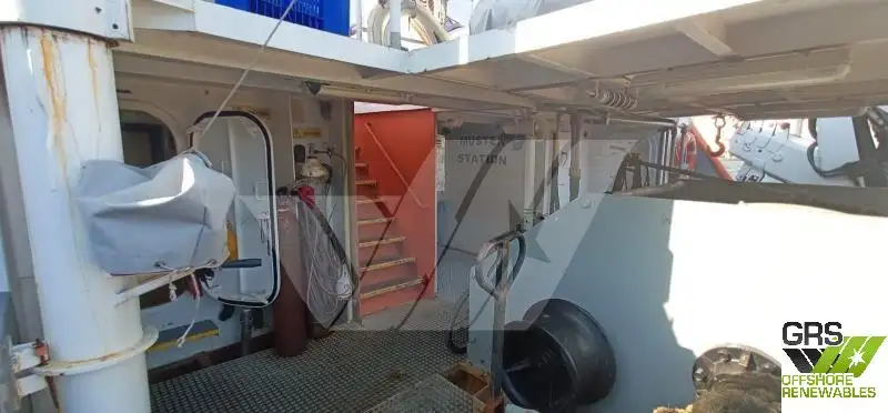 Navio de abastecimento à venda