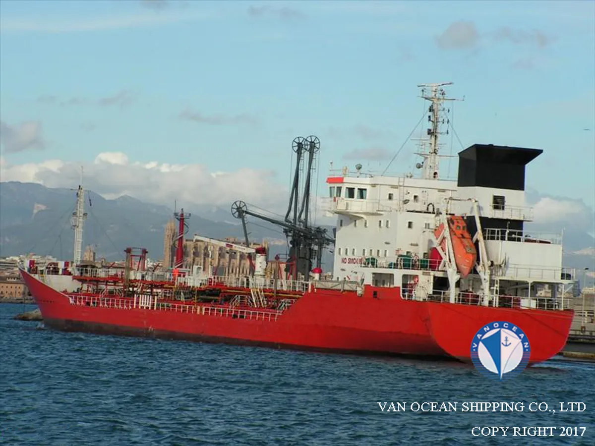 Navio-tanque de óleo/produtos químicos à venda