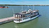 Navio de passageiros à venda
