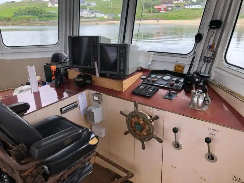 Barcos de trabalho à venda