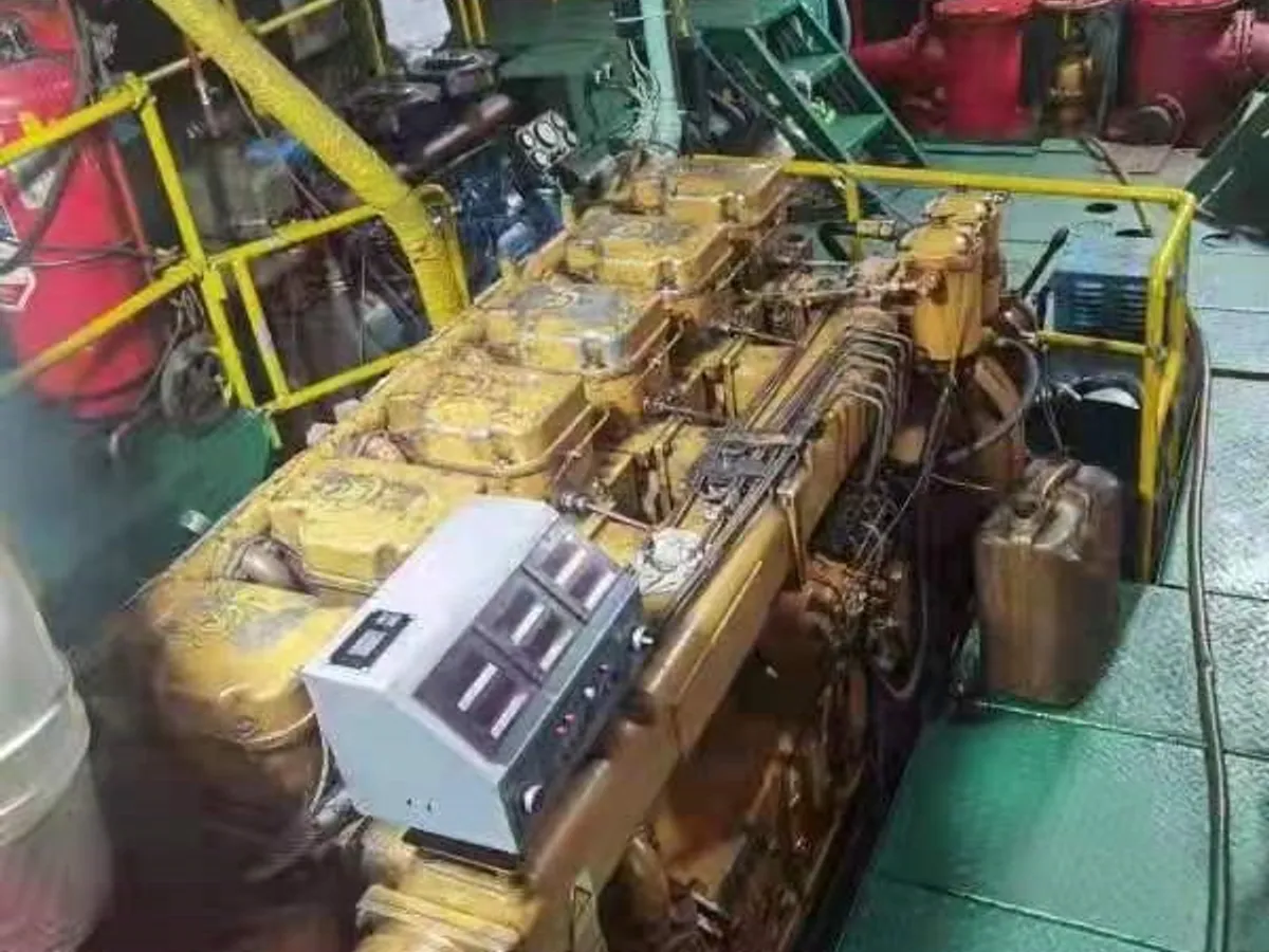 Navio-tanque de óleo/produtos químicos à venda