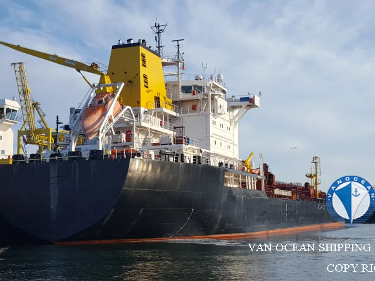 Navio-tanque de óleo/produtos químicos à venda