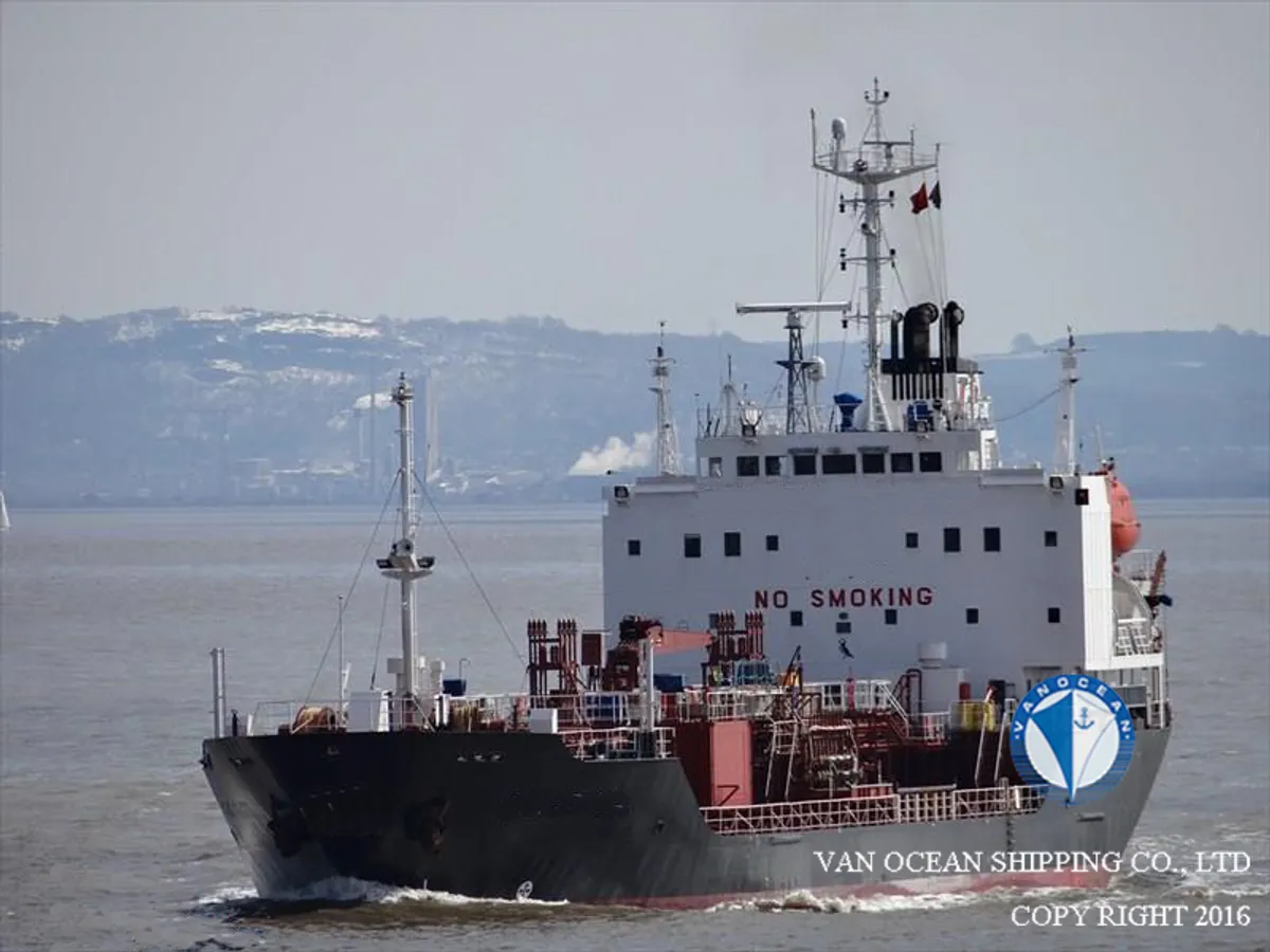 Navio-tanque de óleo/produtos químicos à venda