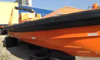 Navio de resgate à venda