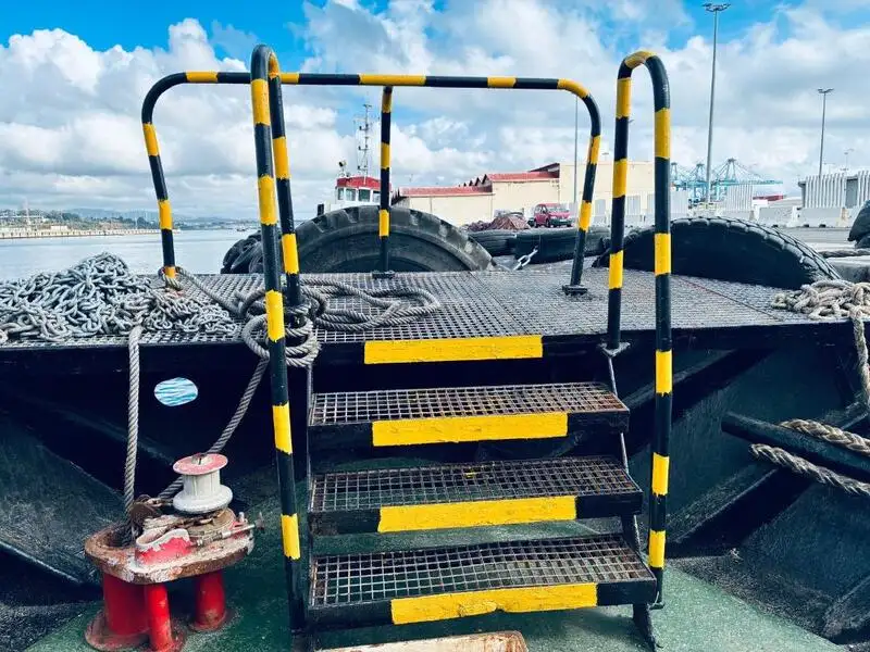 Barcos de trabalho à venda