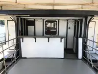 Navio de cruzeiro e ferry à venda