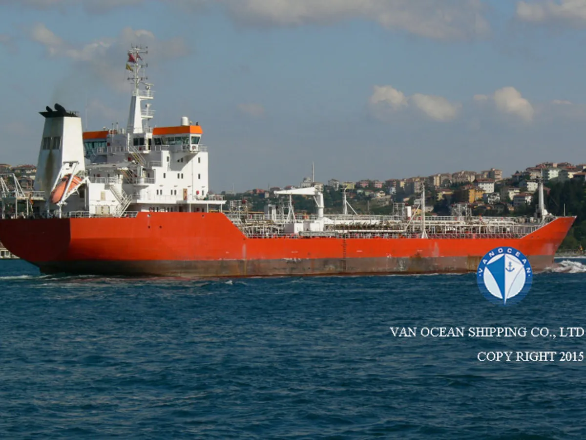Navio-tanque de óleo/produtos químicos à venda