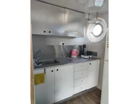 Navio porta-contêineres à venda