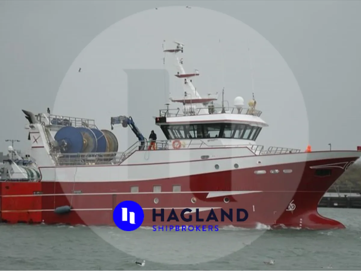 Navio de pesca de arrasto à venda