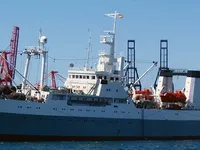 Navio de pesca de arrasto à venda