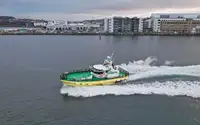 Navio de combate a incêndios à venda