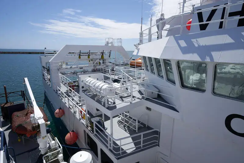 Navio de pesca de arrasto à venda