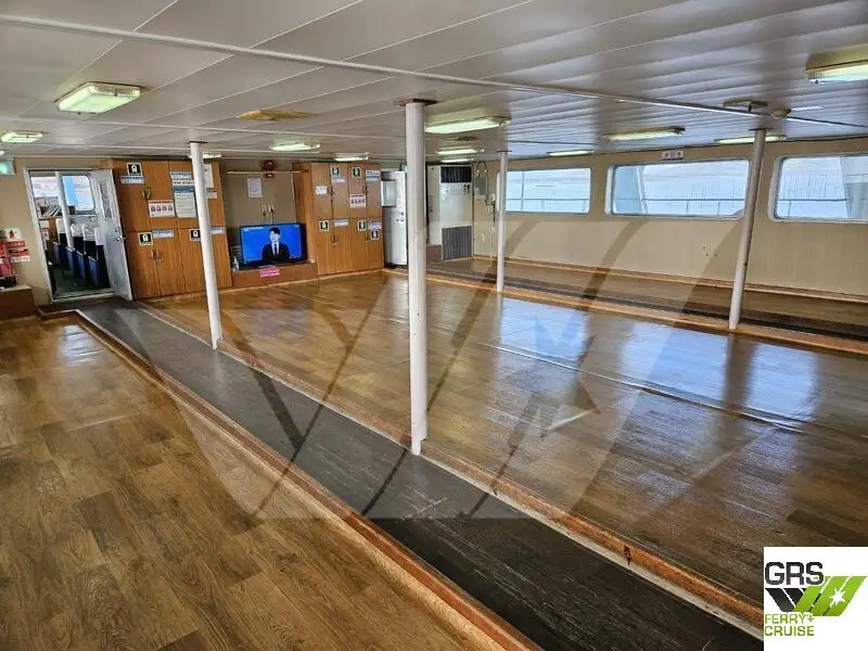 Balsa de desembarque, tanque à venda