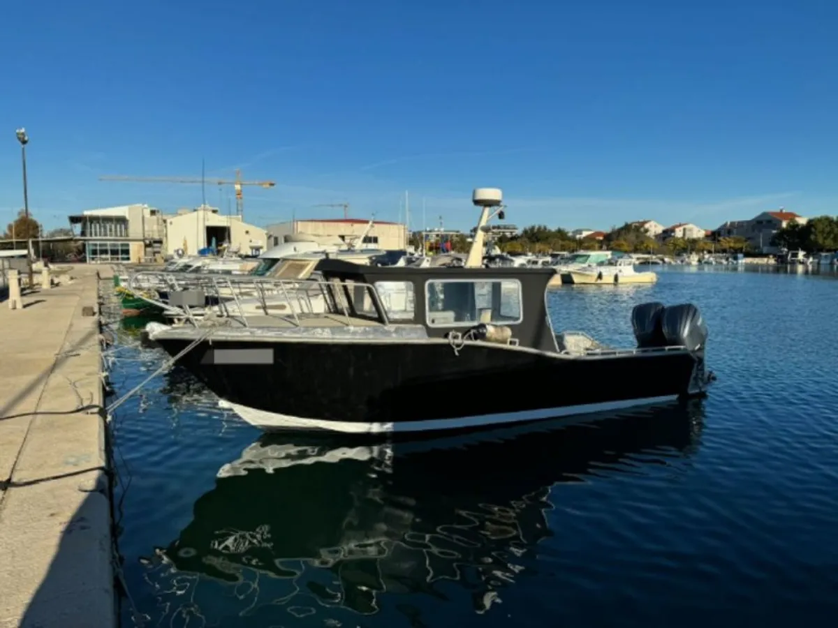 Barcos de trabalho à venda