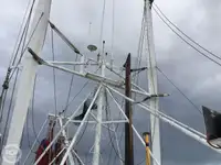 Navio de pesca de arrasto à venda