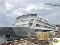 Navio de cruzeiro à venda