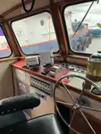 Barco de tripulação à venda