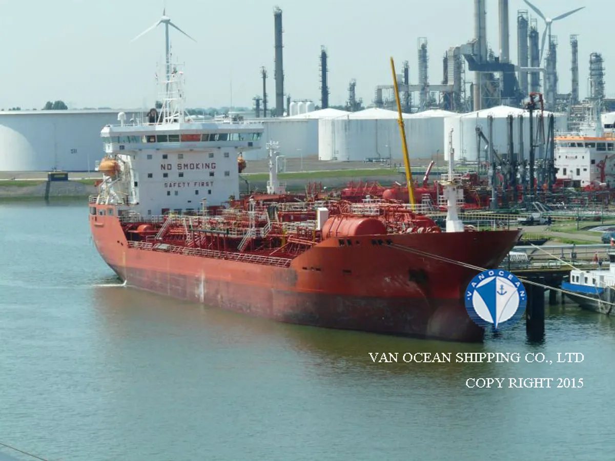 Navio-tanque de óleo/produtos químicos à venda