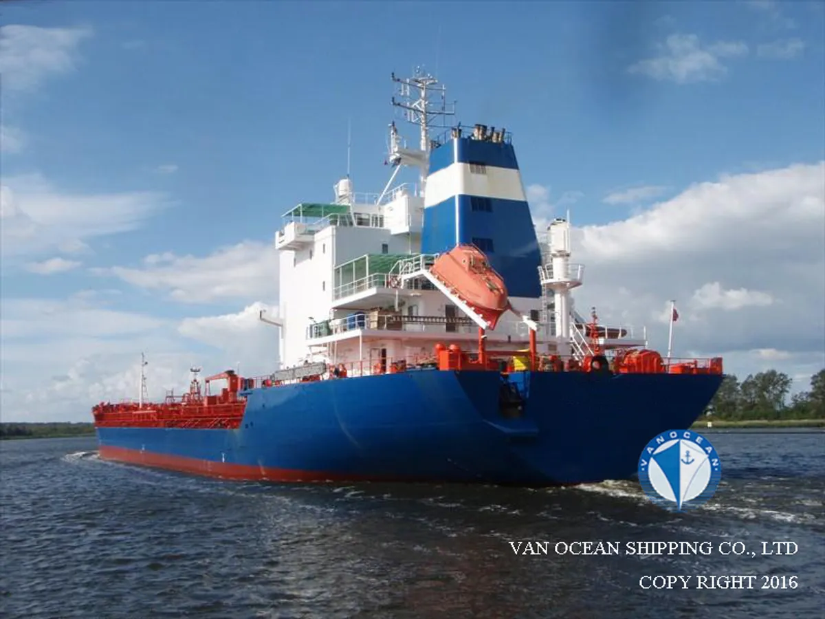 Navio-tanque de óleo/produtos químicos à venda