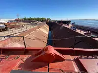 Rebocador à venda