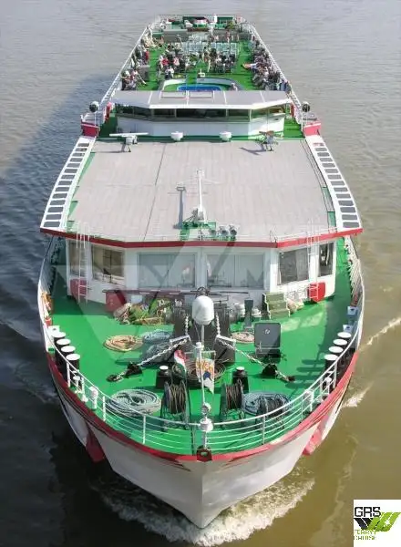 Navio de cruzeiro à venda