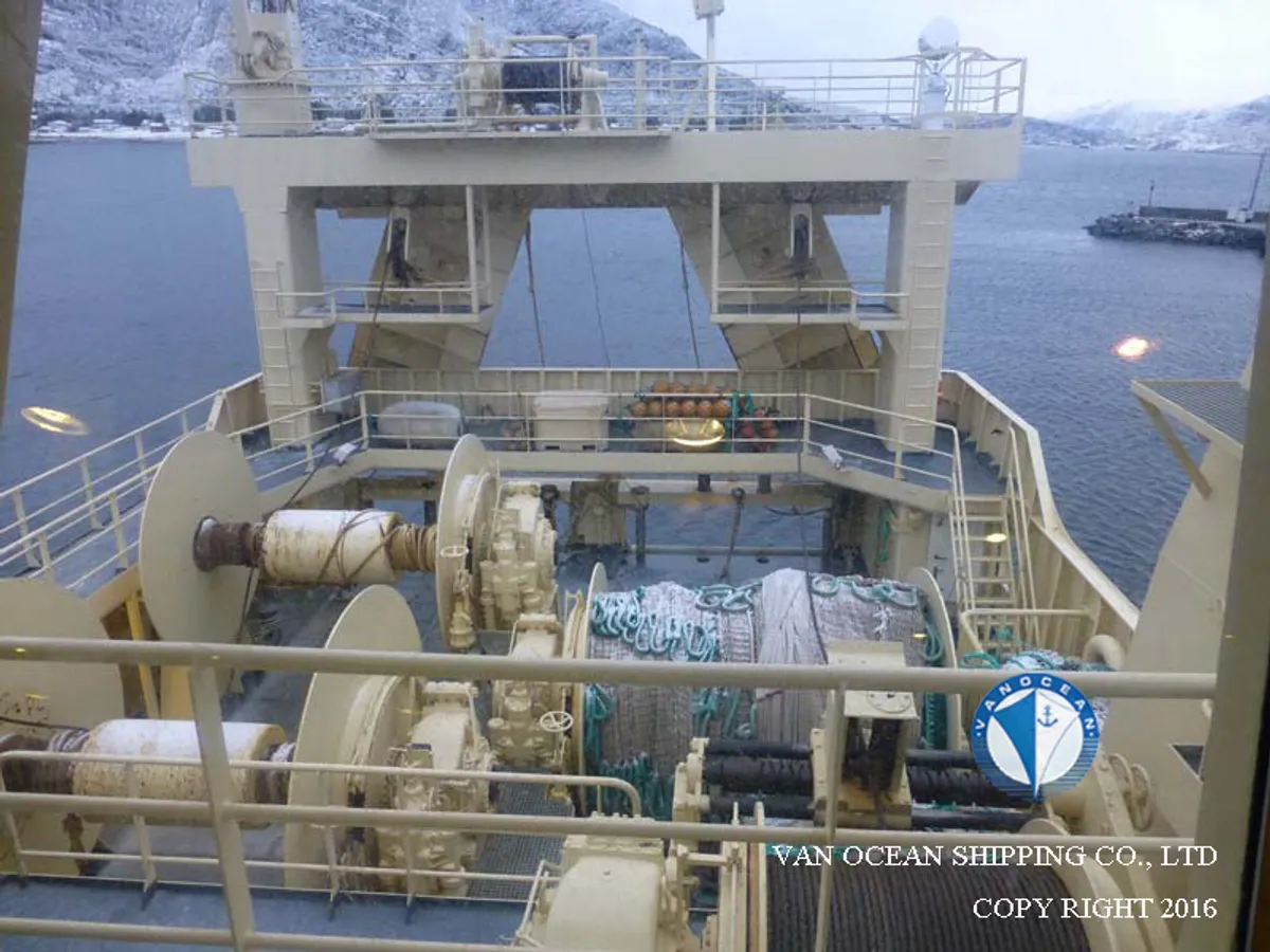 Navio de pesca de arrasto à venda