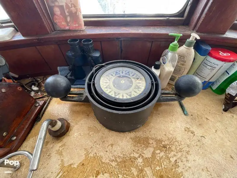 Navio de pesca de arrasto à venda