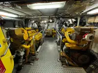 Barco de tripulação à venda