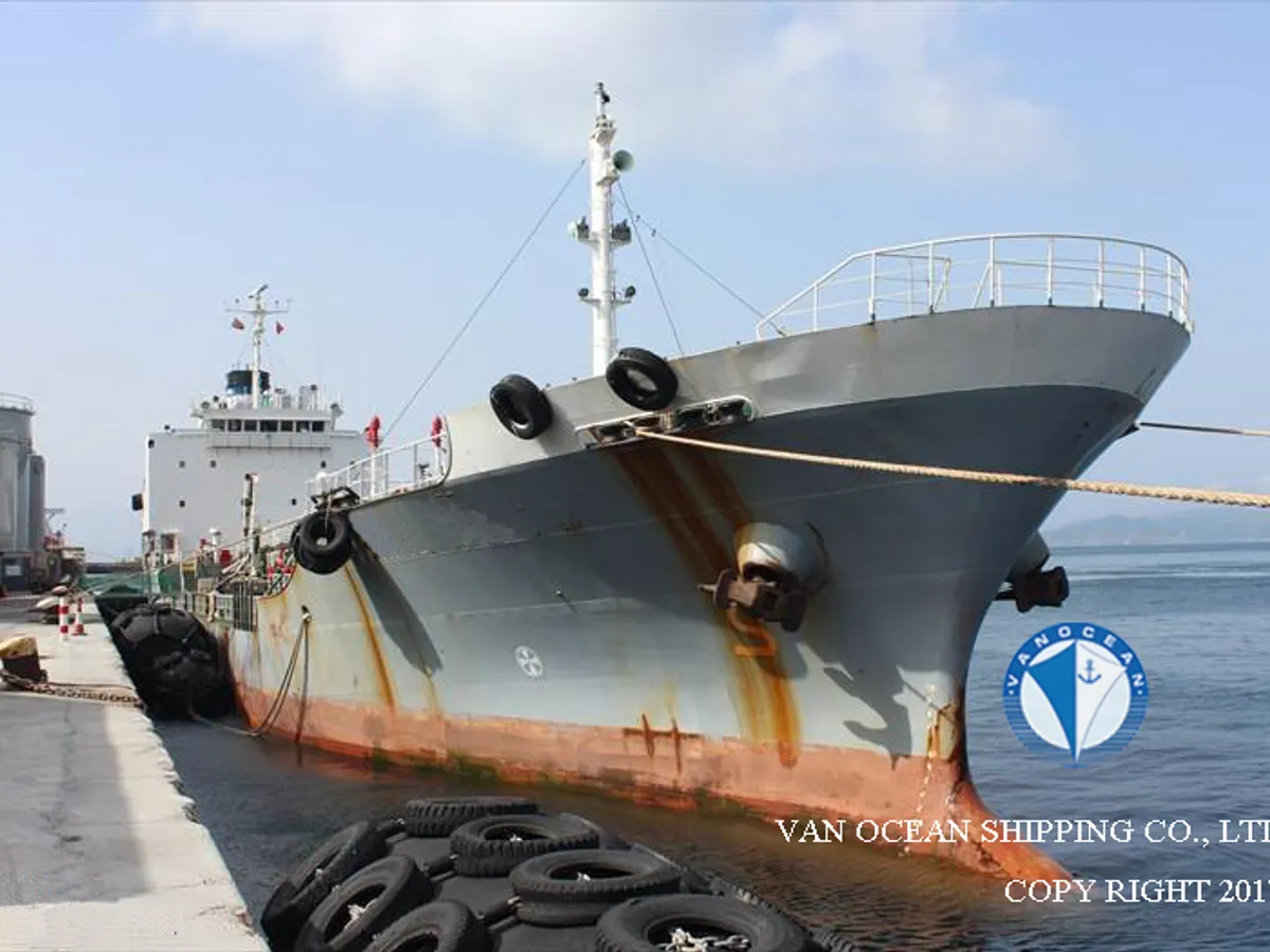 Navio-tanque de óleo/produtos químicos à venda