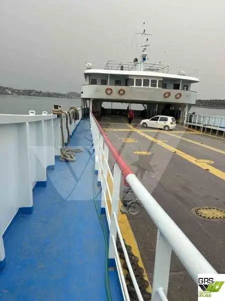 Navio Ro-Ro à venda