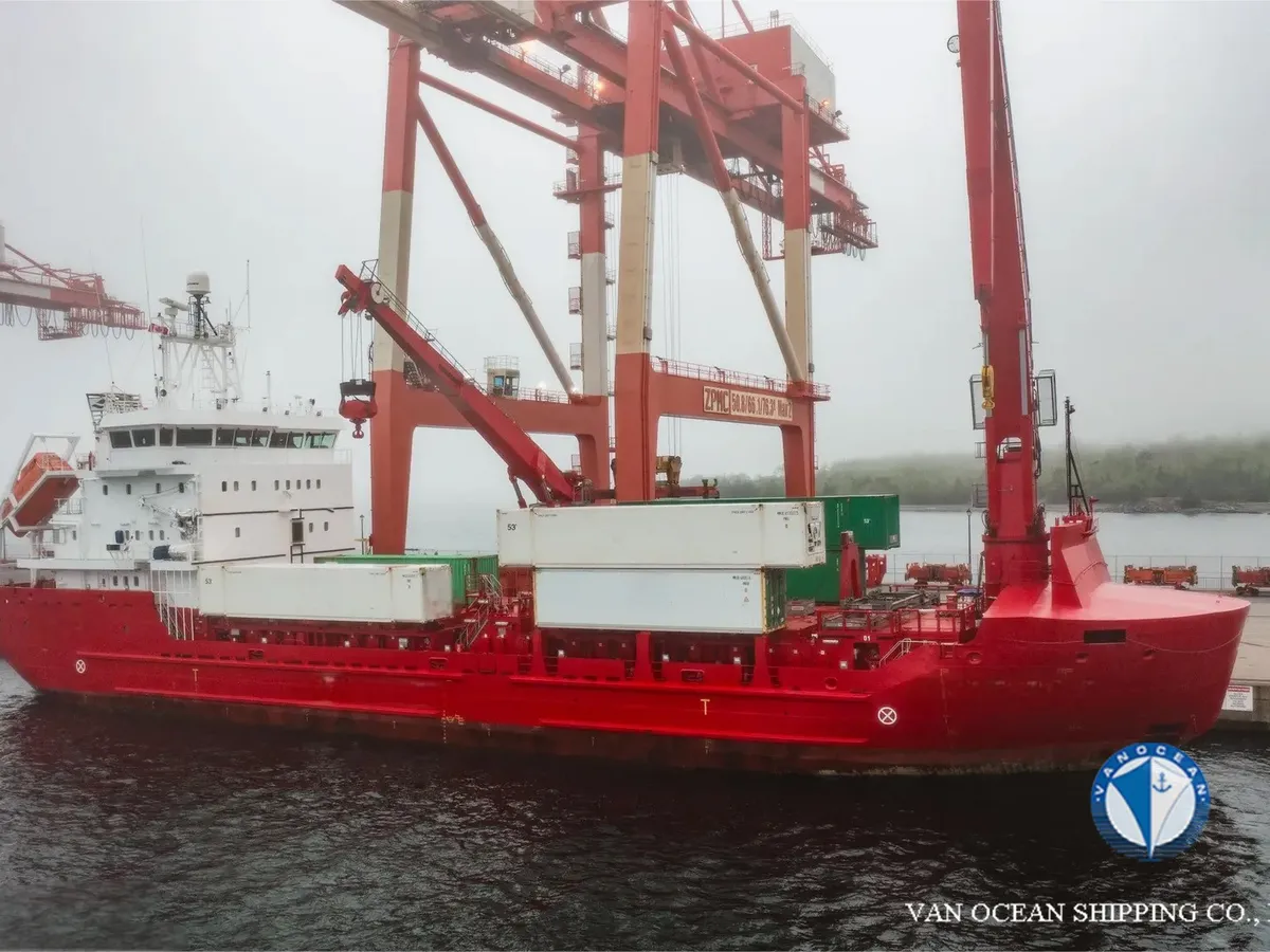 Navio frigorífico à venda