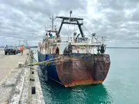 Navio de pesca de arrasto à venda