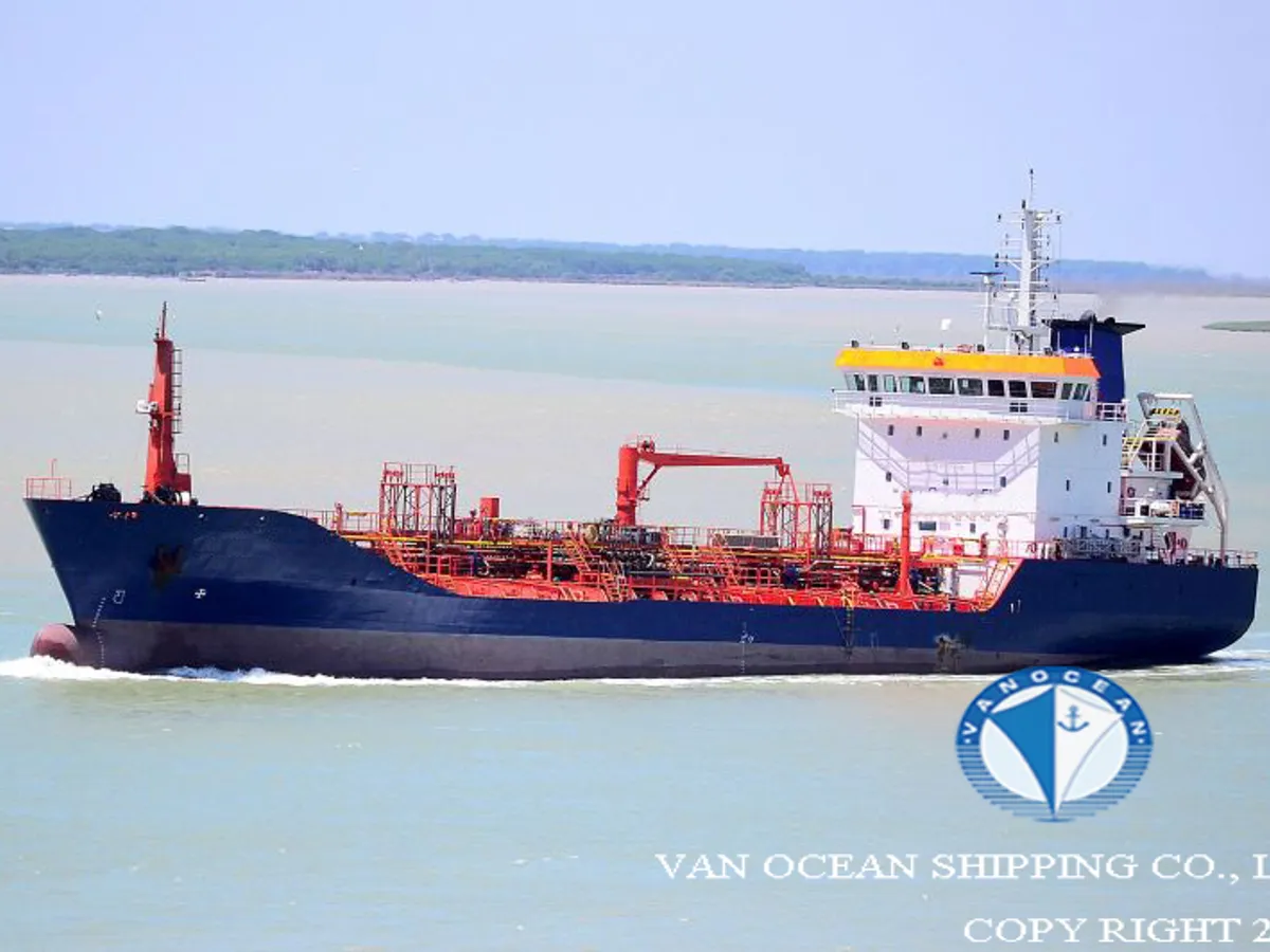 Navio-tanque de óleo/produtos químicos à venda