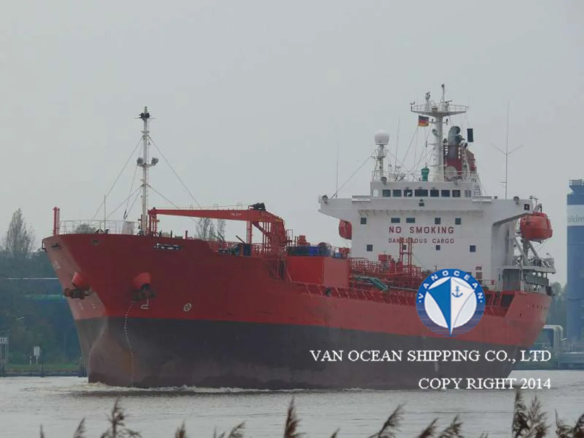 Navio-tanque de óleo/produtos químicos à venda