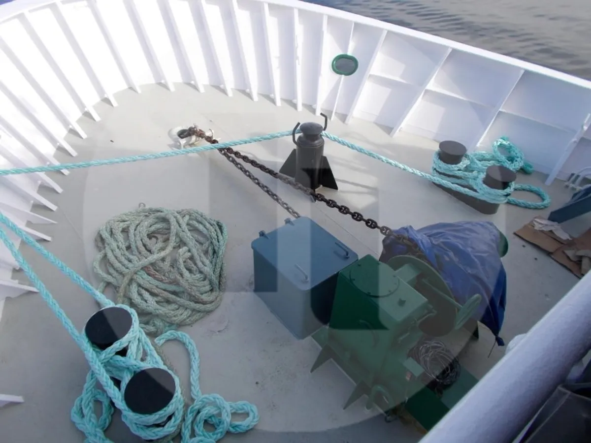 Navio de pesca à venda