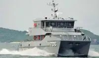 Catamarã à venda