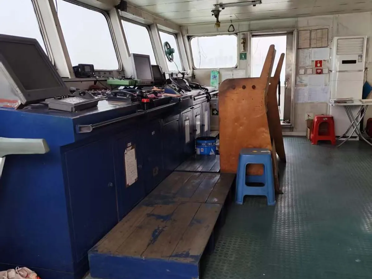 Navio porta-contêineres à venda