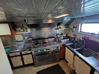 Navio de abastecimento à venda