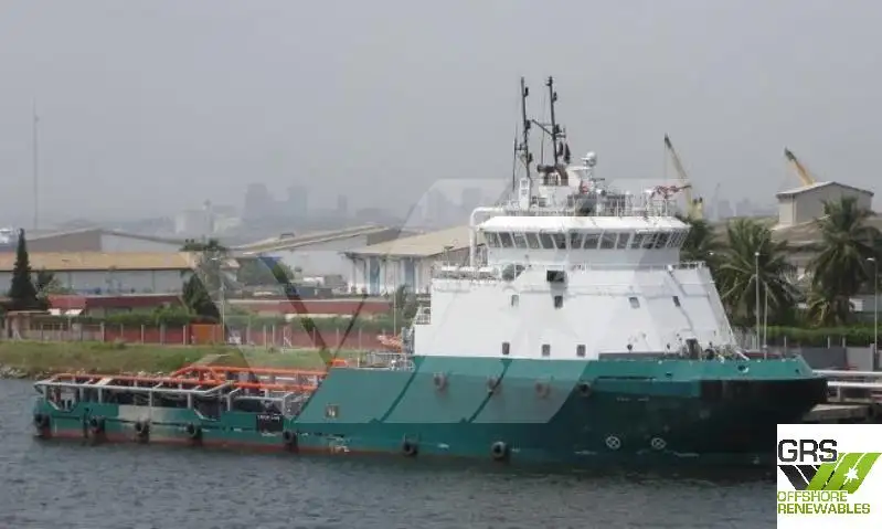 Navio de abastecimento à venda