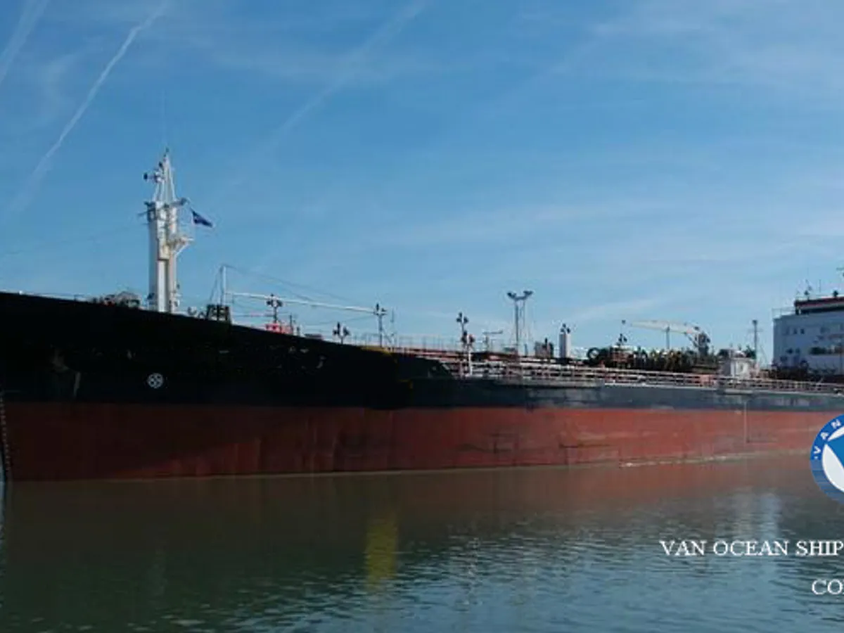 Navio-tanque de óleo/produtos químicos à venda