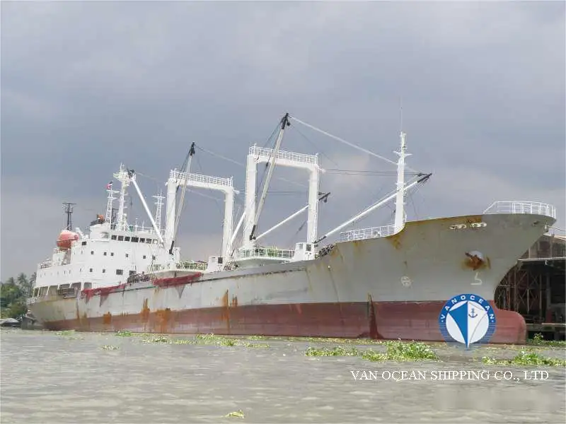 Navio frigorífico à venda
