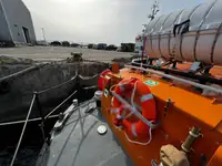 Barco de tripulação à venda
