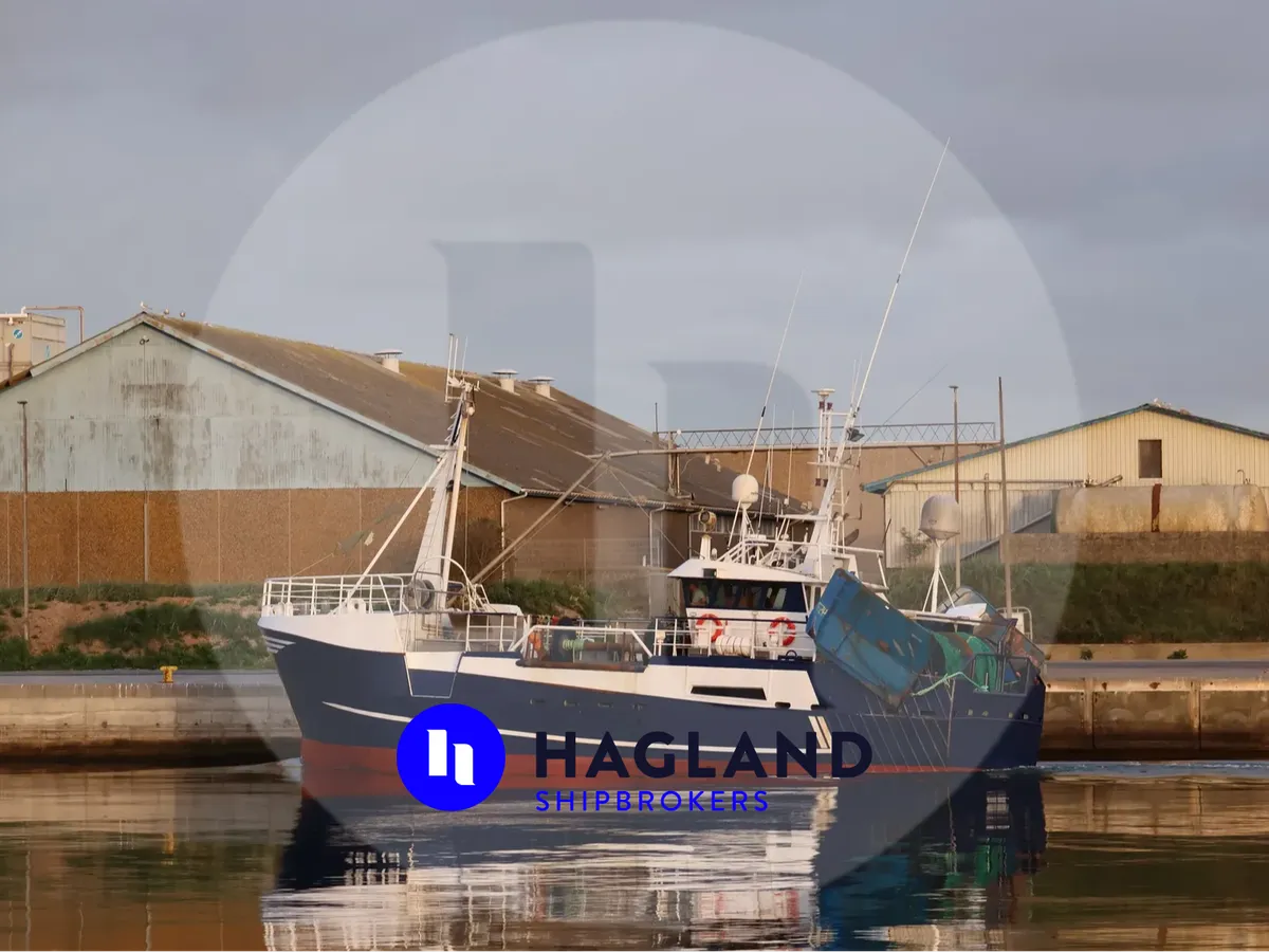 Navio de pesca de arrasto à venda