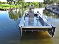 Balsa de desembarque, tanque à venda