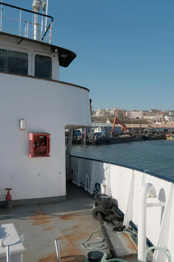 Navio de pesquisa à venda