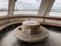 Navio de passageiros à venda